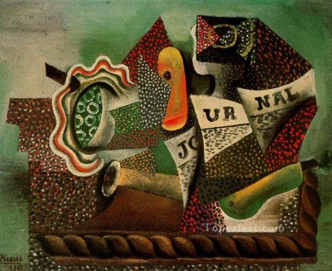 Naturaleza muerta con fruta de cristal y periódico 1914 Pablo Picasso Pintura al óleo